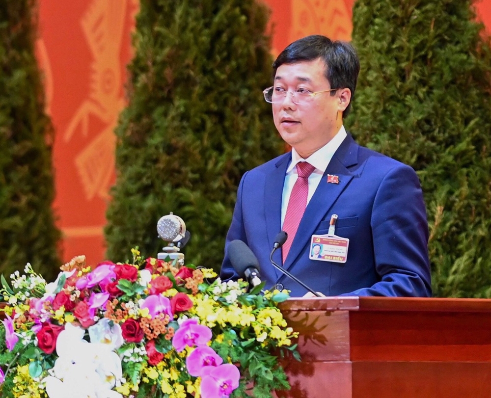 Đại hội XIII đã xuất hiện lớp Bí thư tỉnh ủy trẻ tuổi 7X với nhiều phát biểu thể hiện tư duy đổi mới đột phá. Trong ảnh: Bí thư tỉnh ủy Đồng Tháp Lê Quốc Phong kiến nghị phải chuyển đổi từ